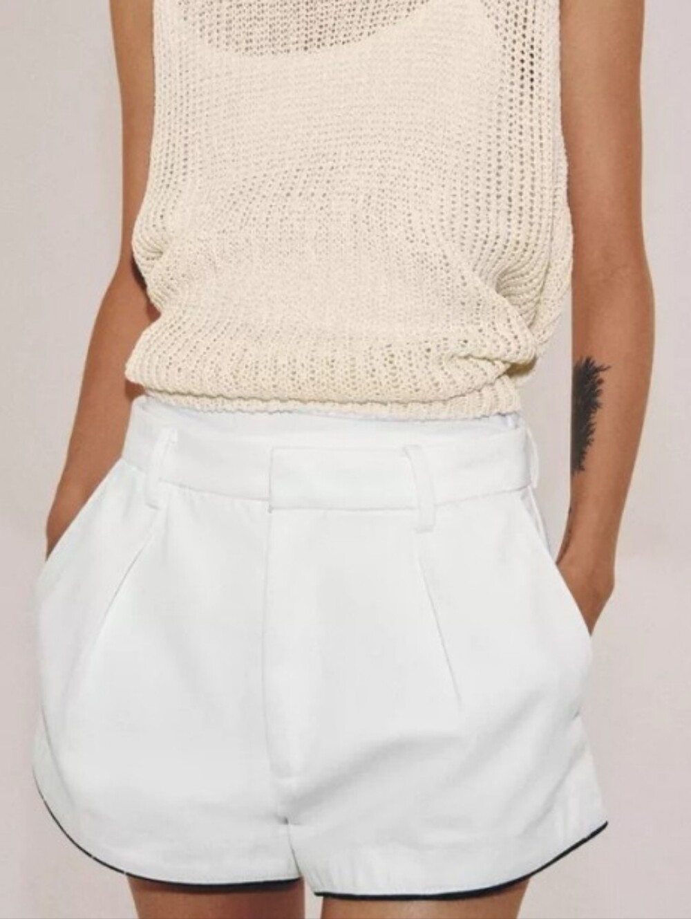 Zara Zw Collection Pleated Off White Denim Shorts Sz-XL